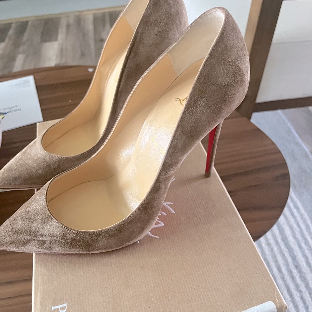 Christian louboutin heel